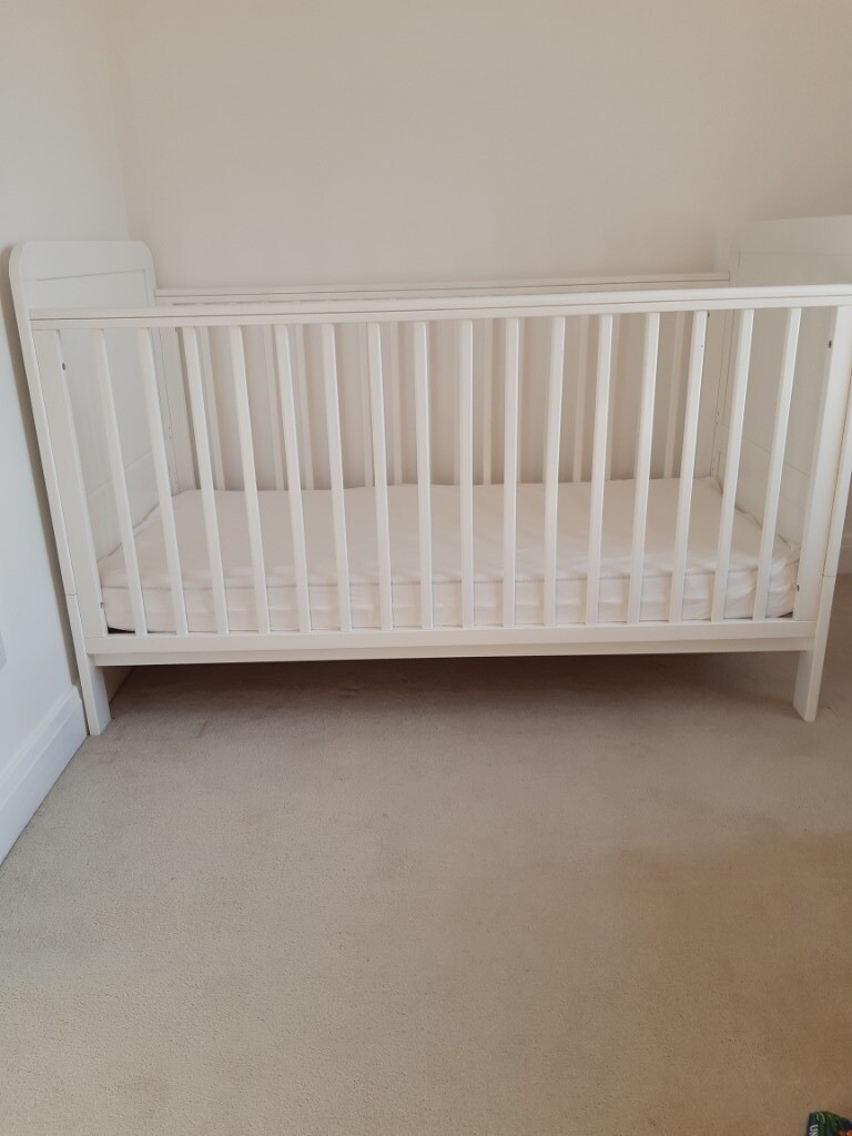 gumtree cot bed
